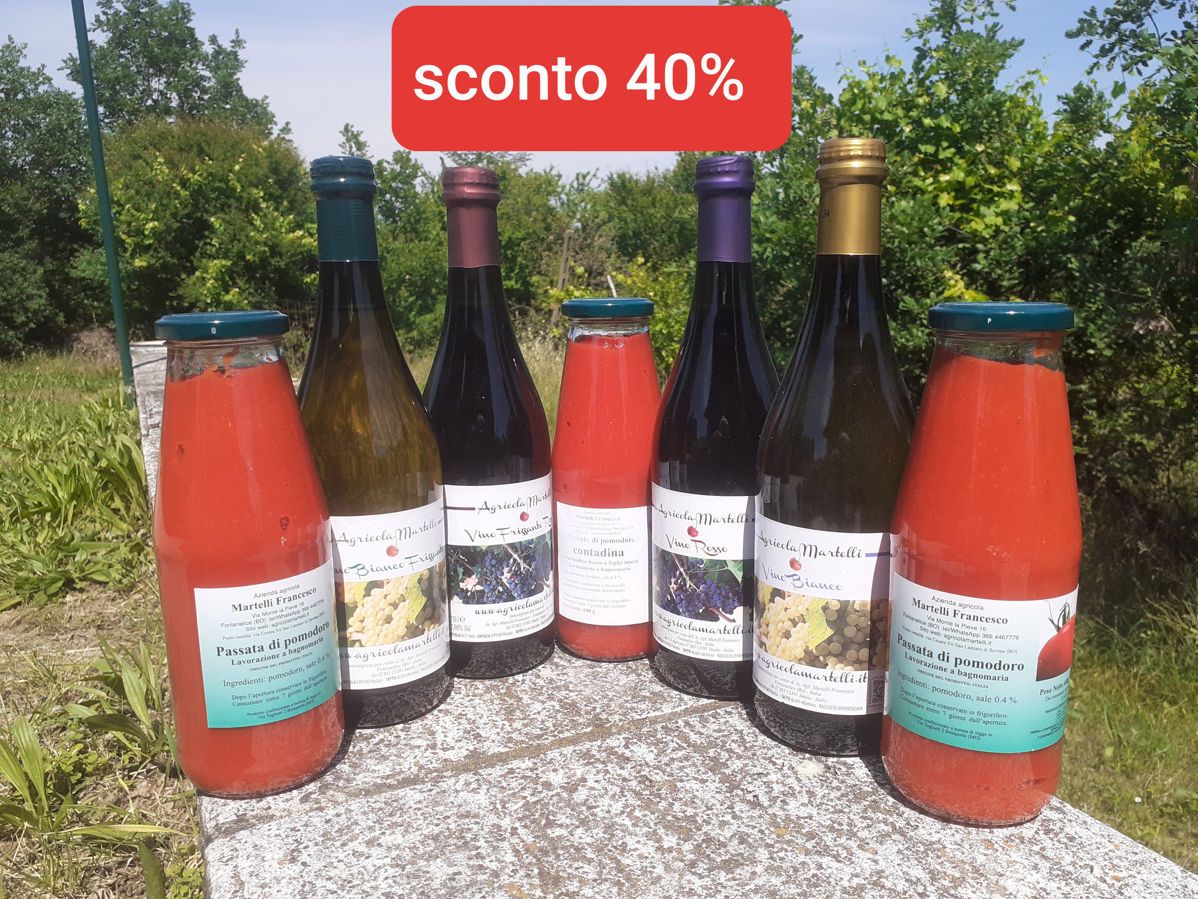 4 bottiglie vino misto + 2 bottiglie(680g) passata + 1 bottiglia (680 g) passata con basilico