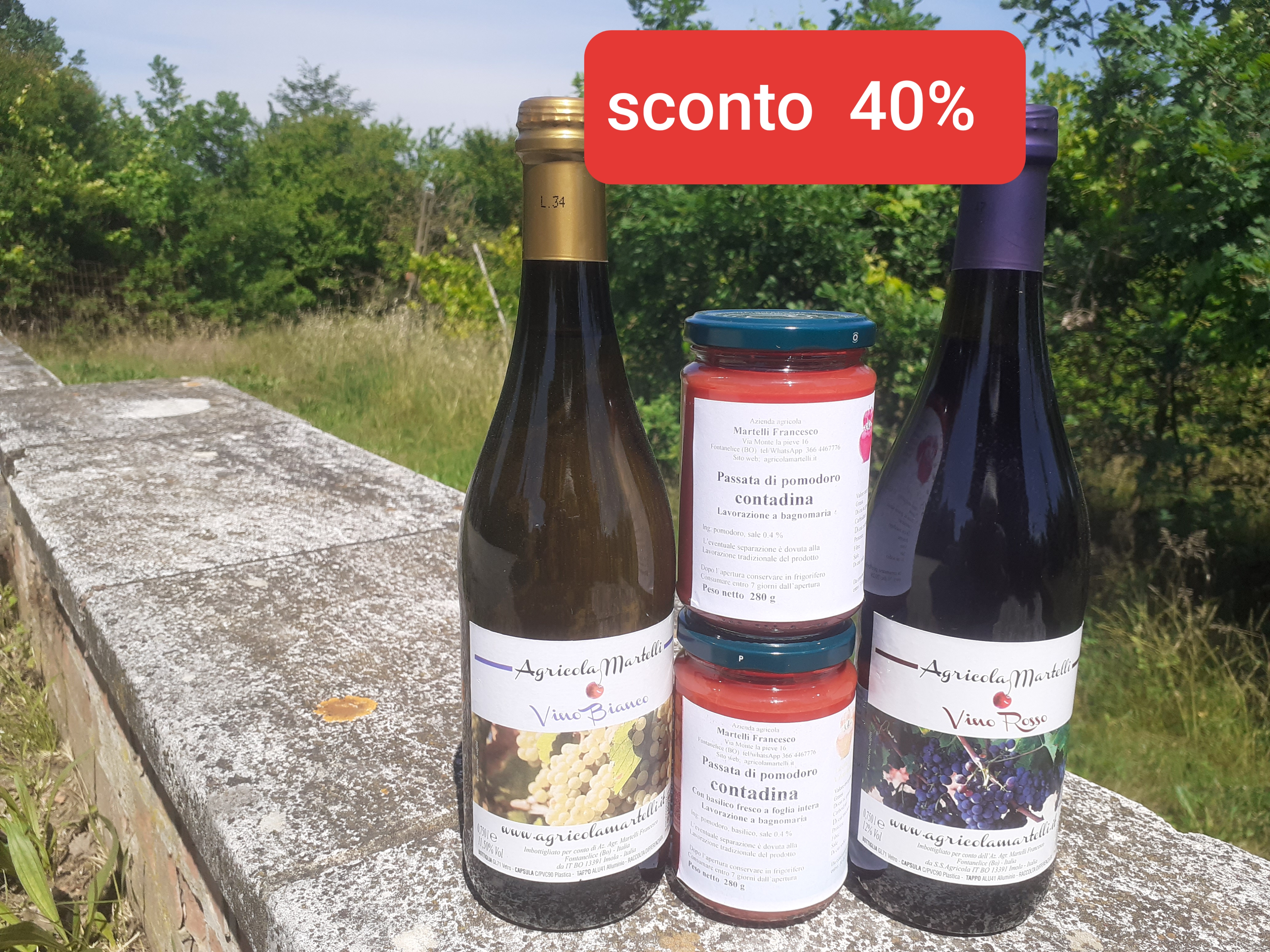 n 1 bottiglia vino bianco fermo + n 1 bottiglia vino rosso fermo + n 1 vasetto passata (280g) + n 1 passata (280g) con basilico